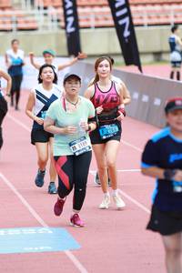 BIB: 8189
                            <button type="button" onclick="openModal(4646073)" class="btn btn-primary btn-sm float-right btn-popup" data-toggle="modal" data-target=".modal-high-quality">
                        <i class="fas fa-shopping-cart"></i> Add to Cart
                    </button>
                                            <button type="button" onclick="isThisMe(4646073, true)" class="btn btn-success btn-sm float-right btn-popup btn-isme hidden" data-toggle="tooltip" data-placement="bottom" title="นี่คือรูปของคุณใช่ไหม คลิกที่นี่เพื่อเอาเข้าอัลบั้ม">
                        <i class="fas fa-plus"></i> Add to album
                    </button>
                    <button type="button" onclick="isThisMe(4646073, false)" class="btn btn-warning btn-sm float-right btn-popup btn-isnotme hidden">
                        <i class="fas fa-ban"></i> Remove from album
                    </button>